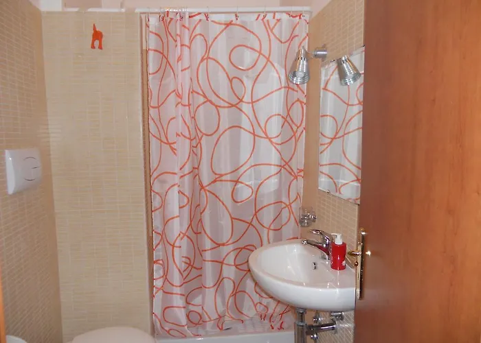 לינה וארוחת בוקר Casa Tua 4*